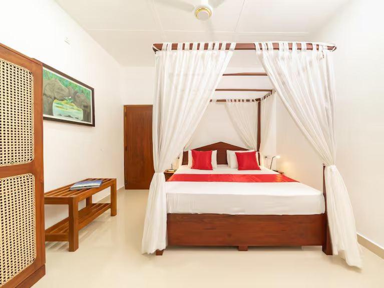 Araliya Villa Moragalla Buitenkant foto